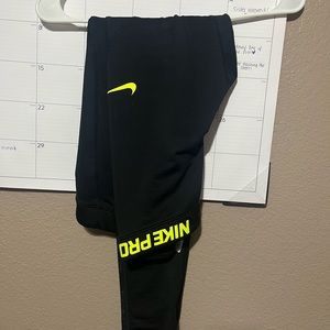 Nike pro full length leggings